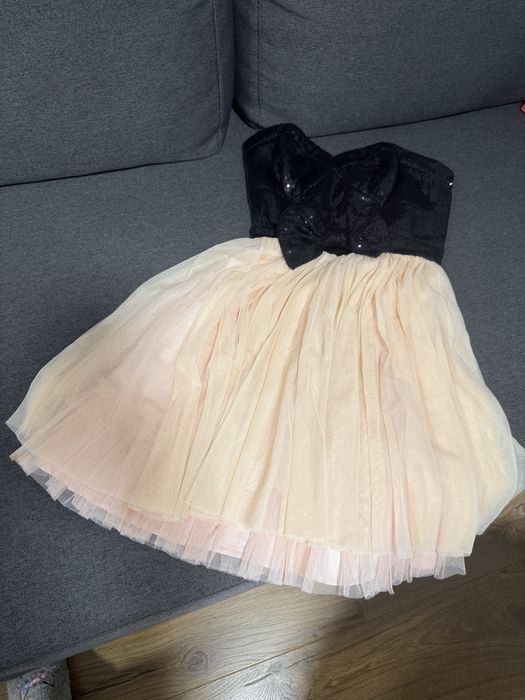 Къса кукленска рокля ХС, Lipsy London