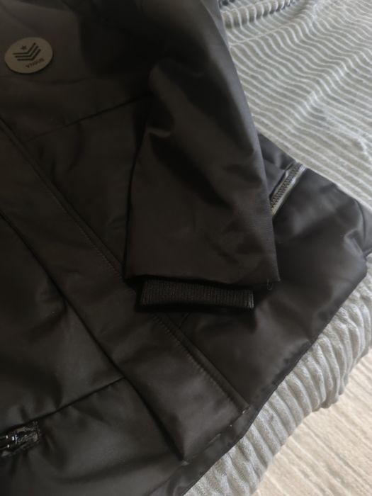 Продается подростковая куртка