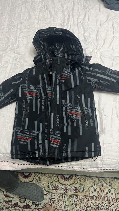 Продам зимнюю куртку