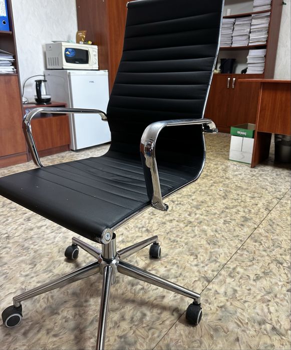 Продам Кресло офисное