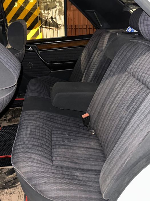 Продам Мерседес 124