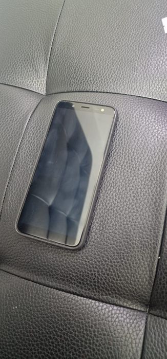 Продам телефон Samsung A6