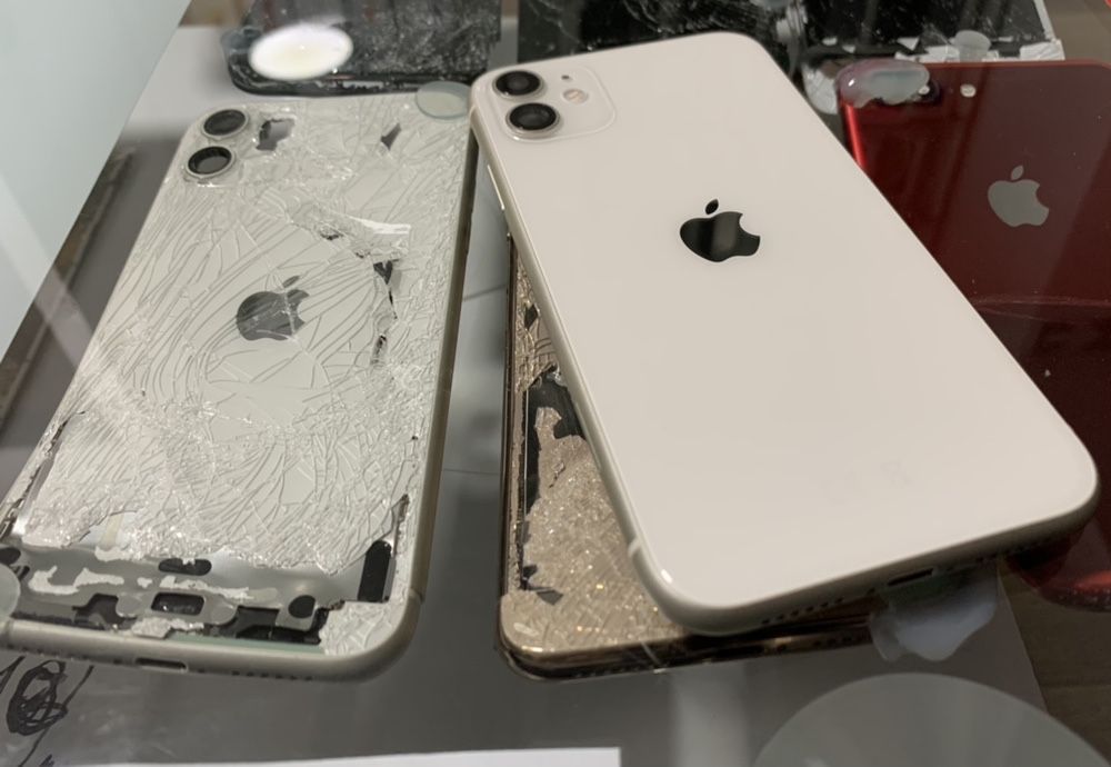 Carcasa/Spate/Capac/Display/Ecran iPhone 11 ORIGINALE !