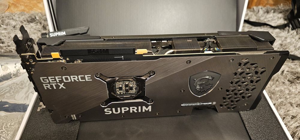 Vând placă video MSI GeForce RTX 3070 Ti SUPRIM X