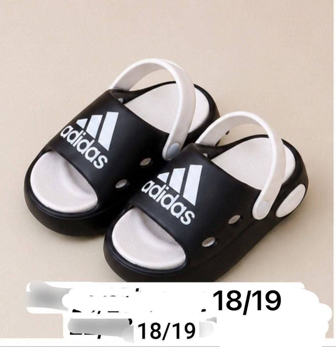 Sandalute pentru copii