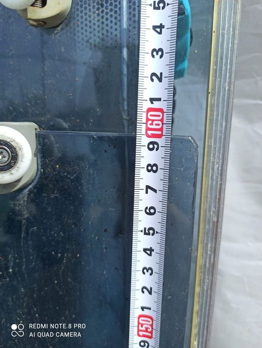 Продам двери на душевую кабину