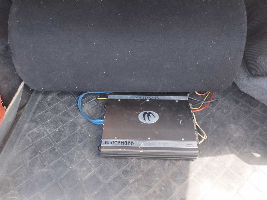 Subwoofer / tub de bass auto Magnat + statie auto Crunch
