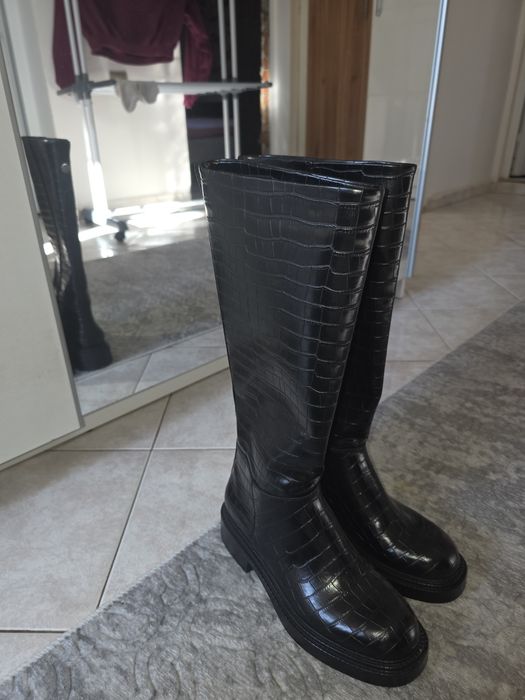 Боти, ботуши ,сникърси