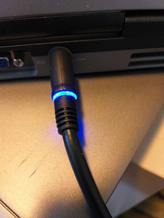 Alimentator laptop DELL 19, 5 v - 130 WATI, 6,7 AMPERI