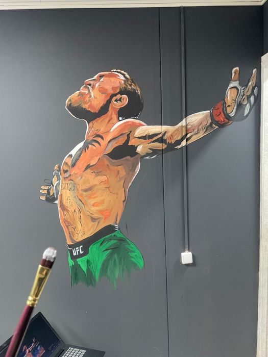 Роспись на стене