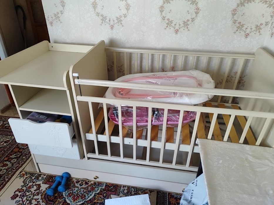 Манеж деревянный