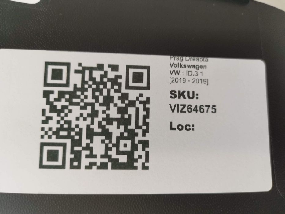 Десен праг Фолксваген / Volkswagen VW ID.3 1 Оригинален, в добро състо