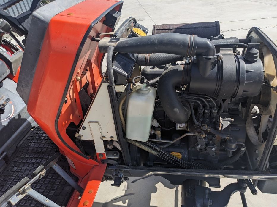 Tractor japonez kubota  4x4