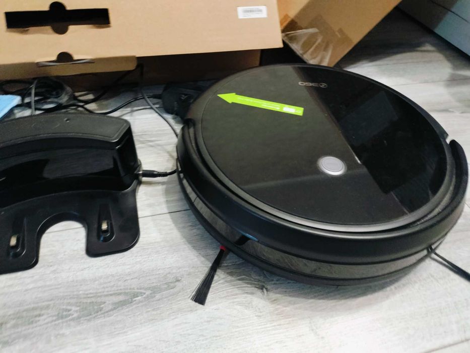 Робот пылесос в полной комплектации
