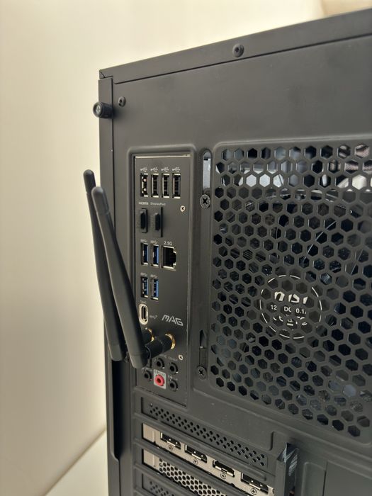 RX 6650XT  i5-11400F 32GB DDR4