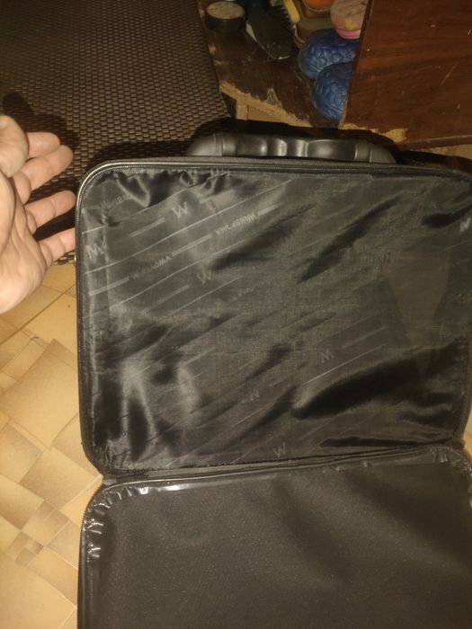 Кейс для ноутбука