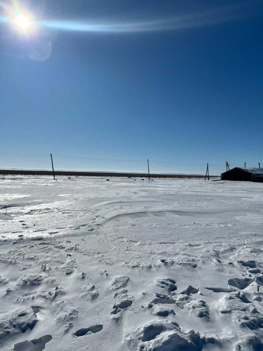 Продается земельный участок 15 соток  в п. Озерное