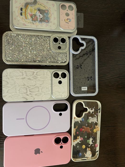 Чехлы все за 2000 iphone 17