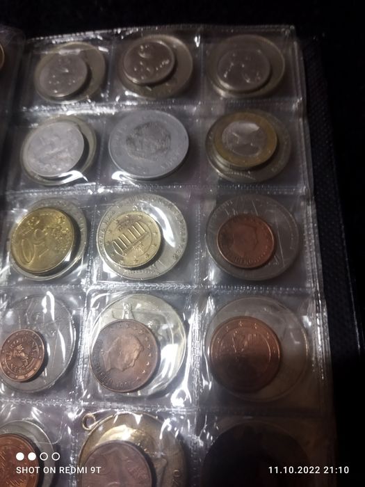 Продам монеты больше ста штук