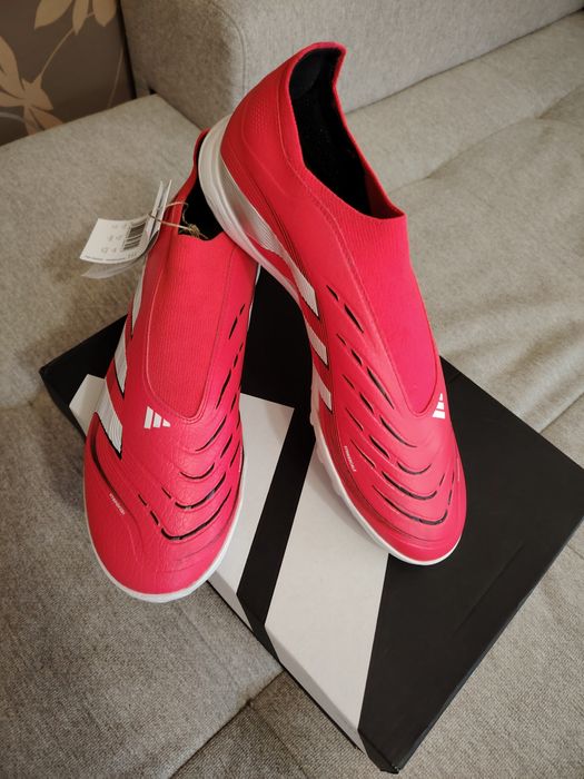 Нови стоножки ADIDAS predator league laceless
