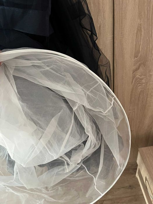 Елегантна бална рокля