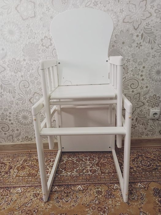 Срочно продам детский стол стуля
