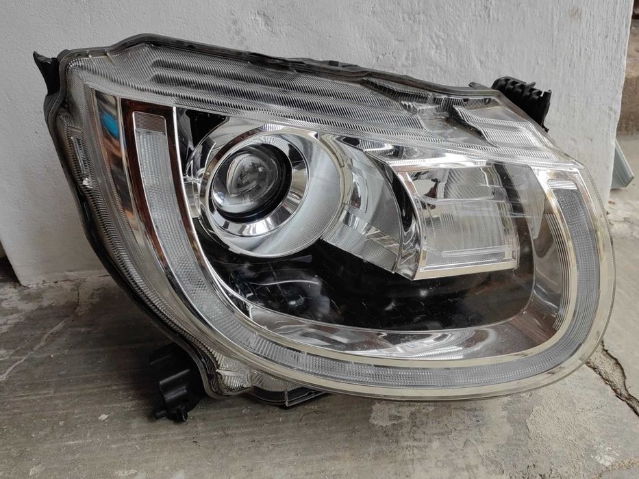 Фар Suzuki Ignis LED десен / Фар Сузуки Игнис Оригинален
