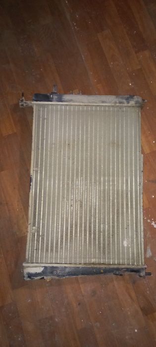 Продам радиатор Киа Спортейдж 2006