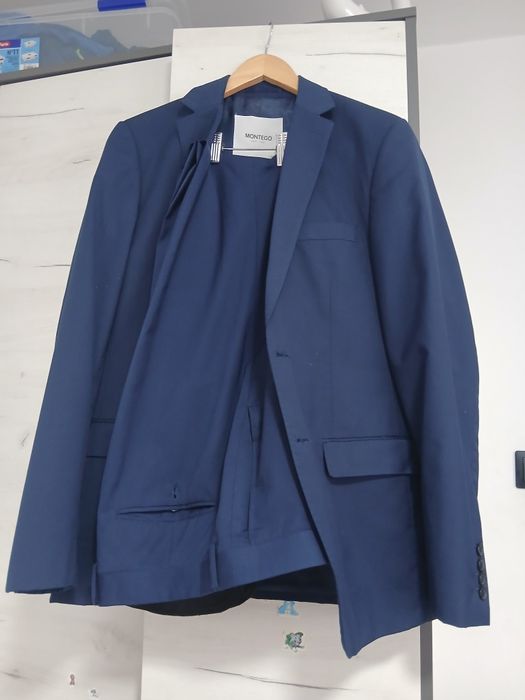 Costum elegant pentru barbati