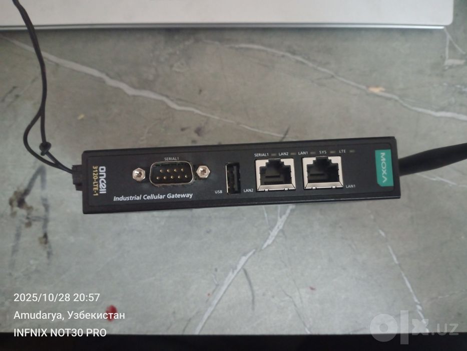 MOXA OnCell 3120-LTE-1 — bu sanoat darajasidagi LTE (4G) router/modem