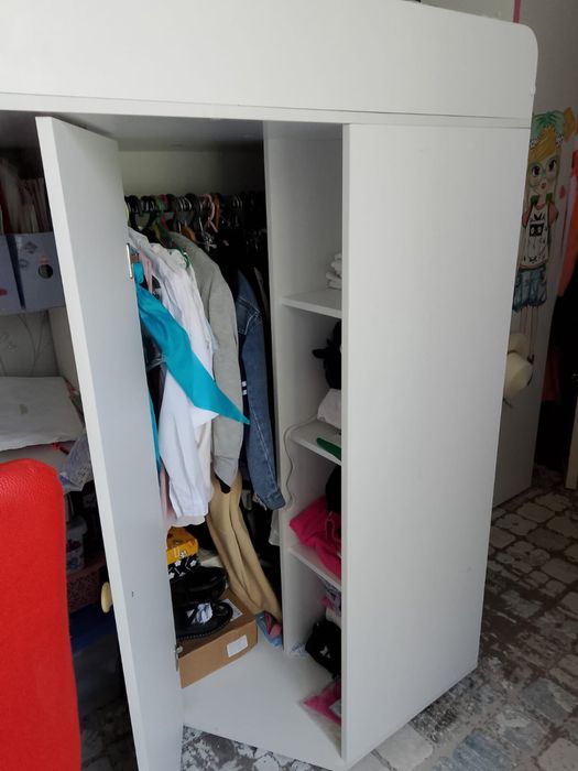 Двухярустная кровать со столом