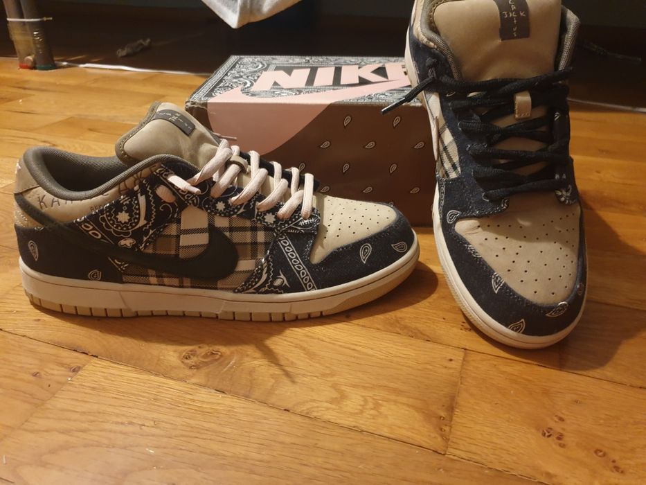 Nike dunke Travis Scott