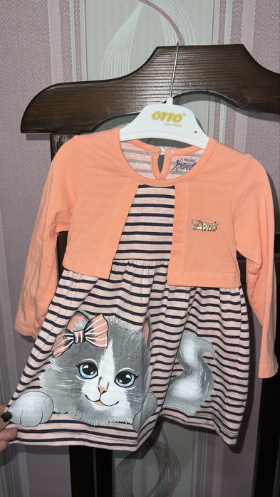 Продам платья для девочки в одни руки