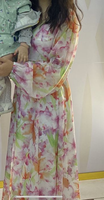 Продам  женское платье