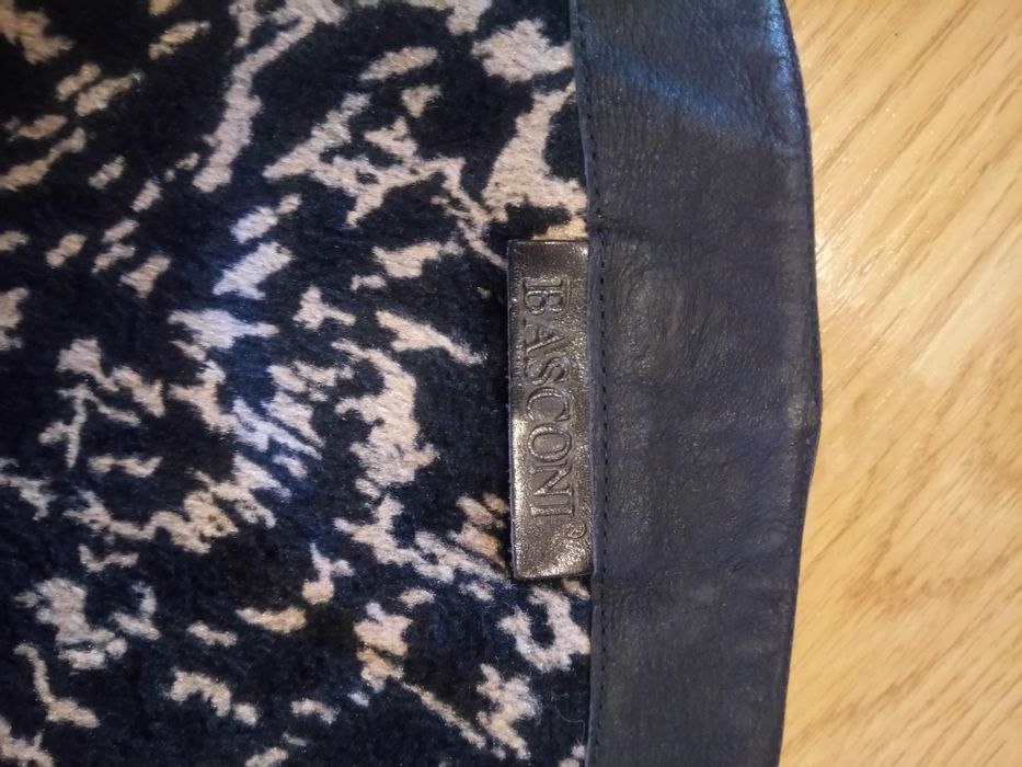 Продаю сапоги Basconi