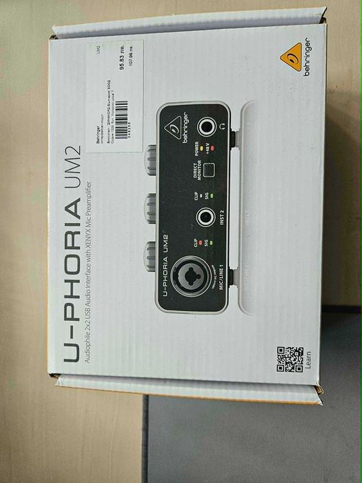 USB аудио интерфейс Behringer UM2 U-Phoria