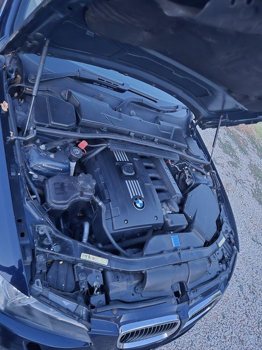 Бмв е93 325i 218k.с