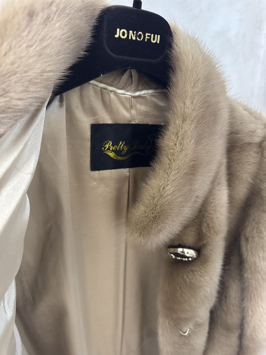 Продам норковую шубу