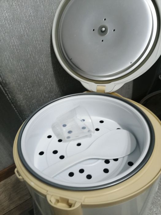 Рисоварка на кухню