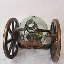 Sticla de vin cu suport car