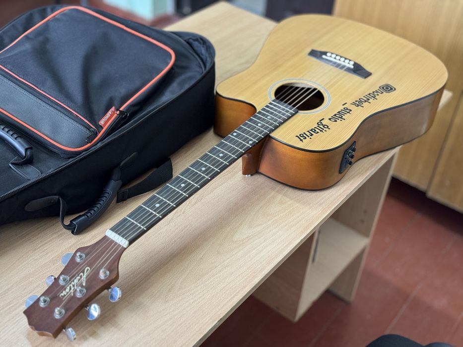Gitara akustika 41 Ashton zvuk toza gitaracha