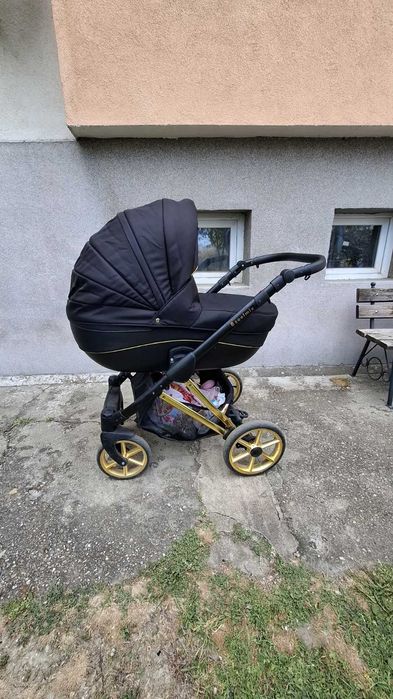 Бебешка  количка