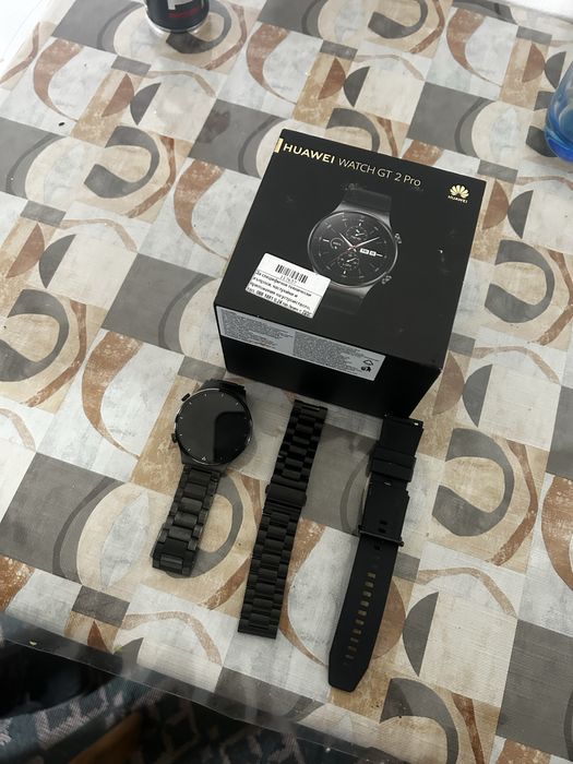 продавам часовник huawei gt 2pro