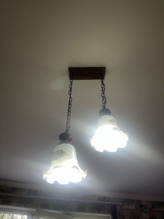 Продам люстру 900 тг