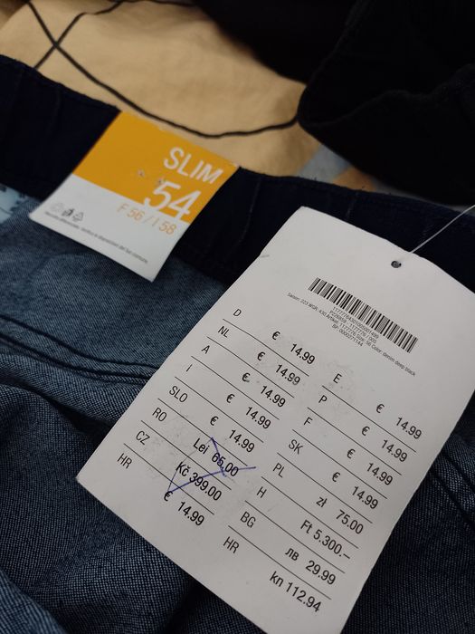 Blugi bleumarin elastici slim  mărime mare 54/56