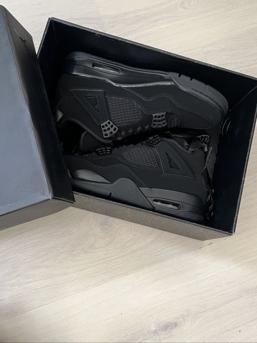 Jordan 4 Black Cat - 43