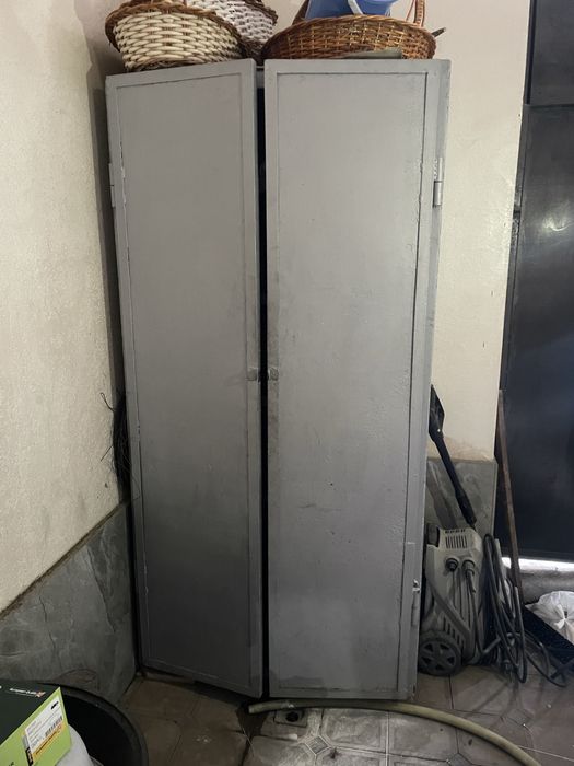 Шкаф отличном состаяние