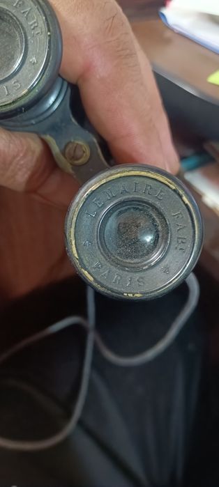 Un vechi Benoclu ww1' de colecție sau folosire