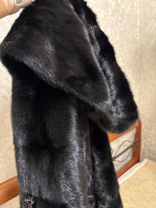 Продам норковую шубу
