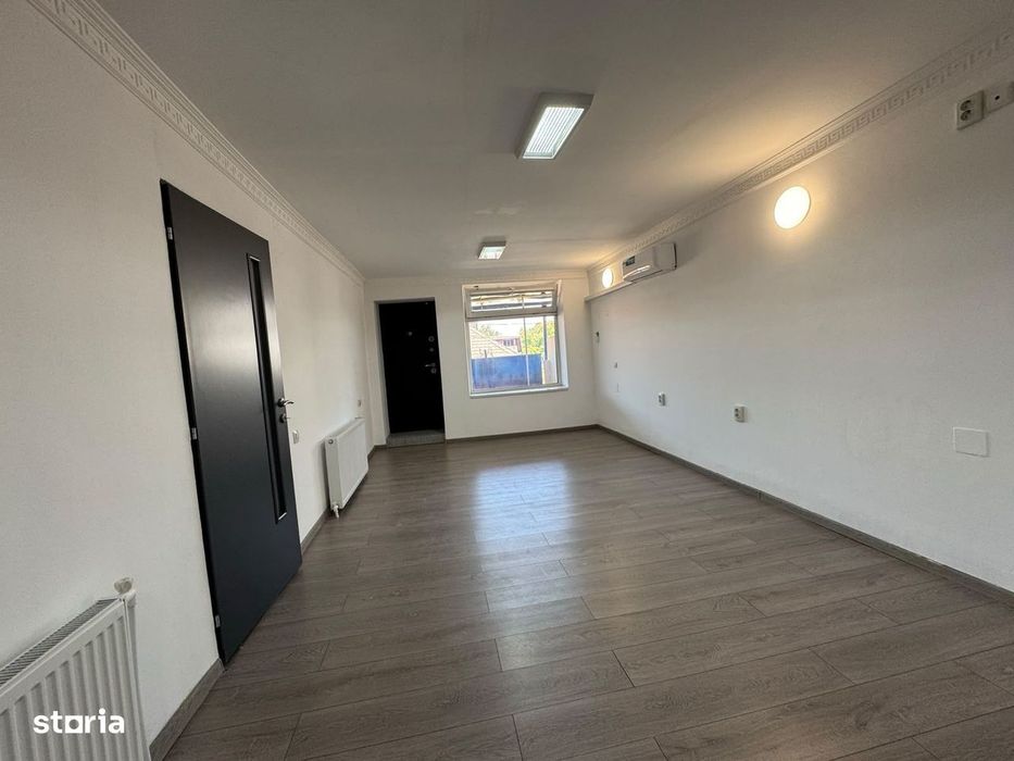 Spatiu pentru birouri 200 mp utili 4 locuri de parcare, Gheorgheni